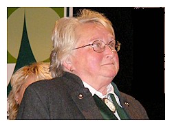 Pani Zdenku Hudecovú vyhlásili v Revúcej za lesníčku roka 2011. Foto: Karol Žigo